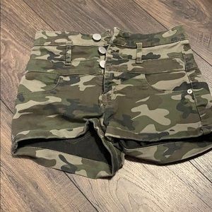 camo high waisted shorts